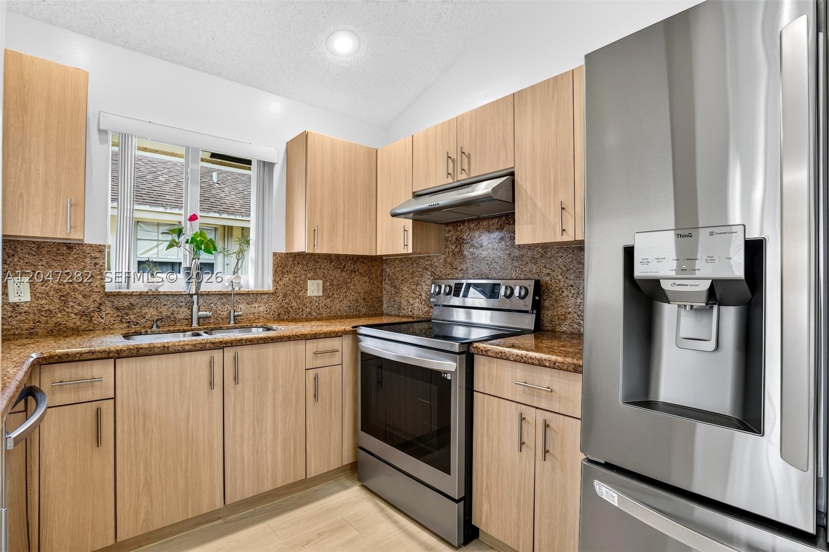 SPRINGTREE LAKES - Residential