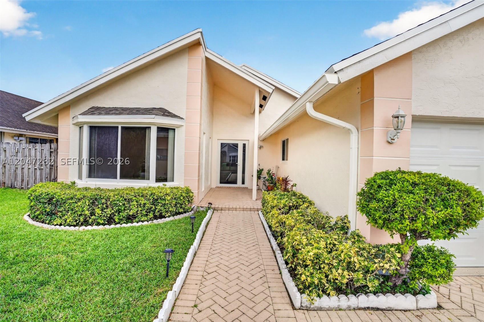 SPRINGTREE LAKES - Residential
