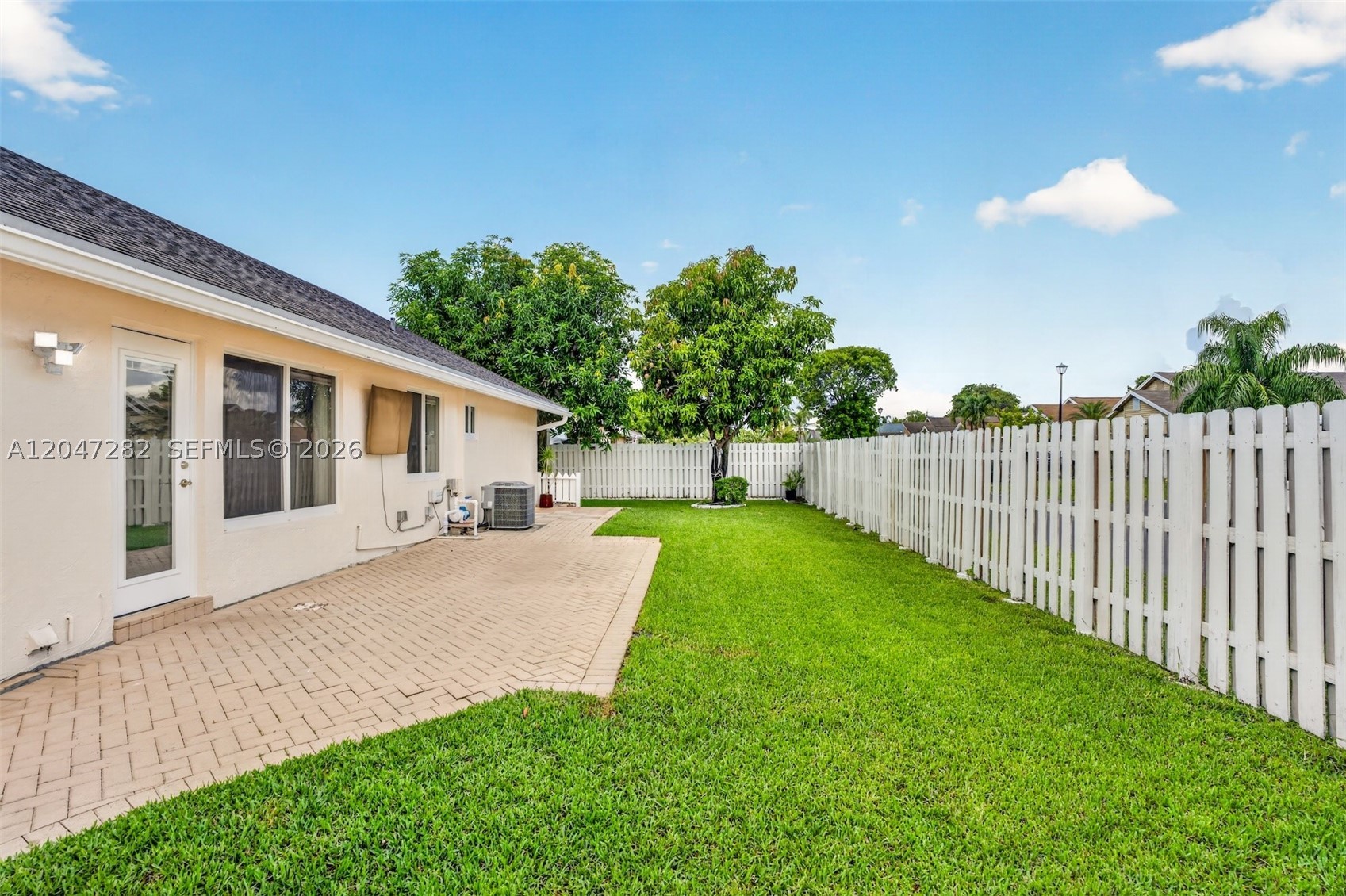 SPRINGTREE LAKES - Residential