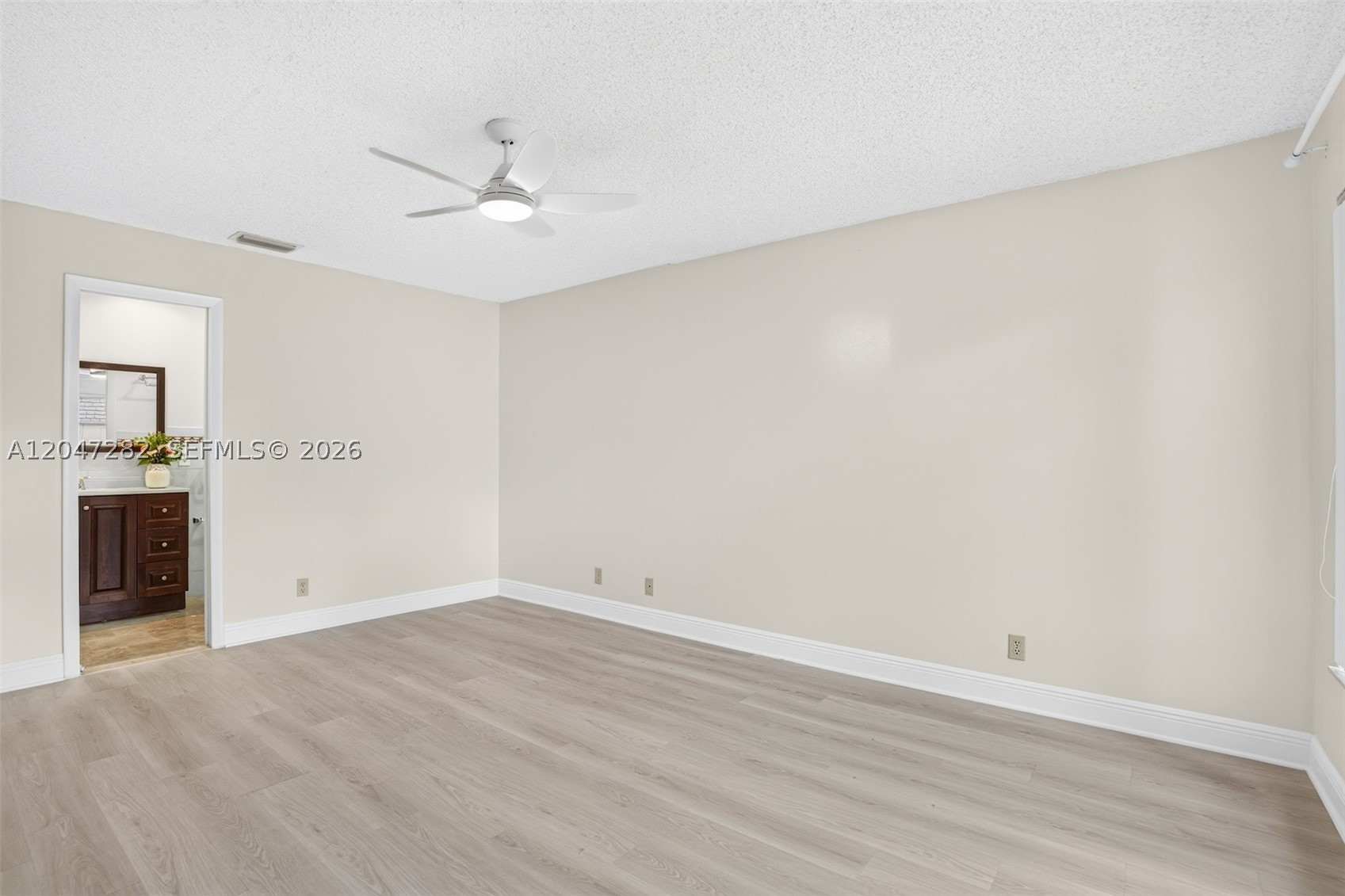 SPRINGTREE LAKES - Residential
