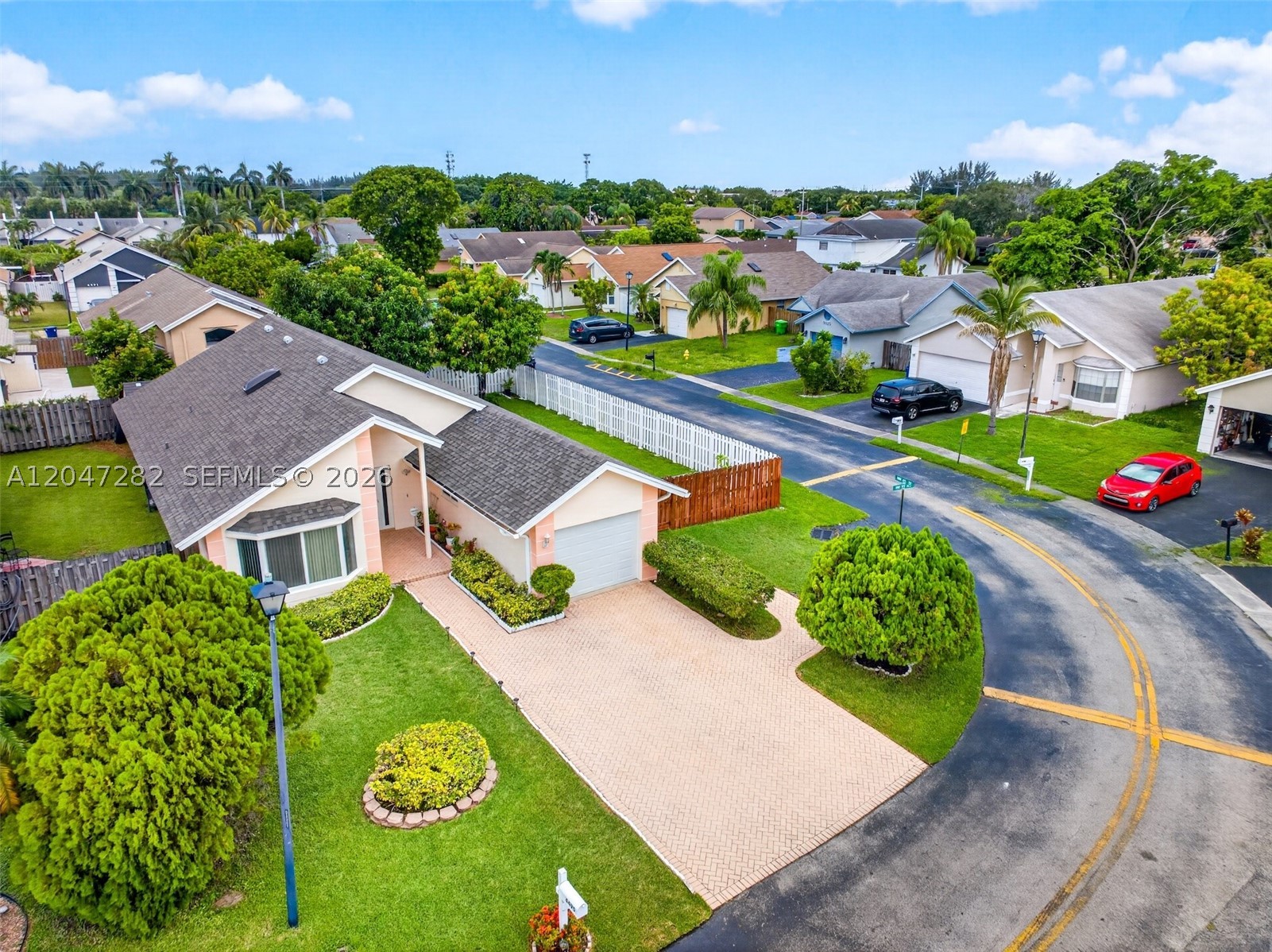 SPRINGTREE LAKES - Residential