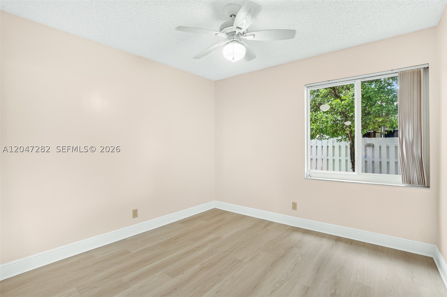 SPRINGTREE LAKES - Residential