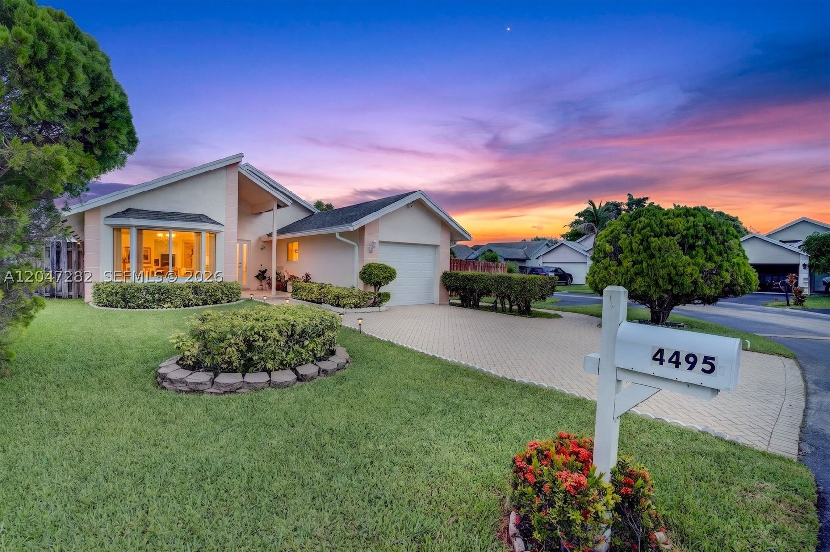 SPRINGTREE LAKES - Residential