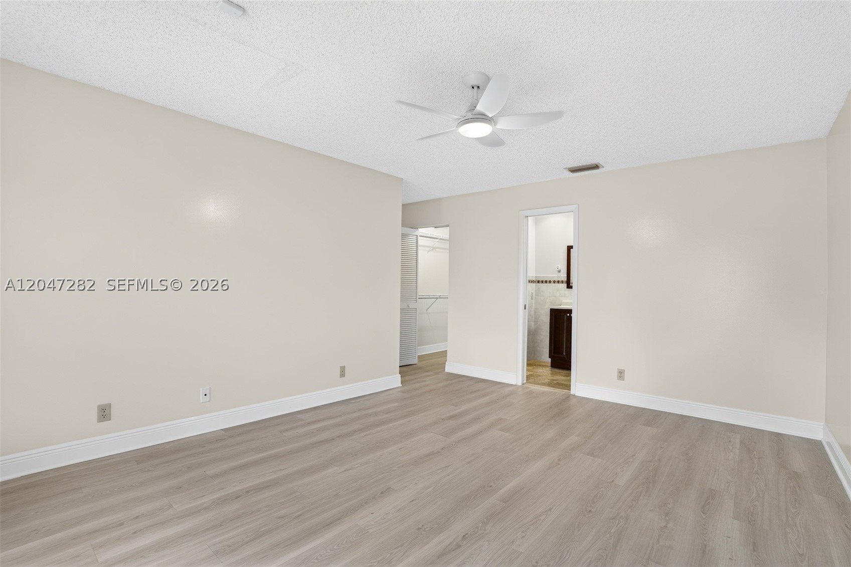 SPRINGTREE LAKES - Residential