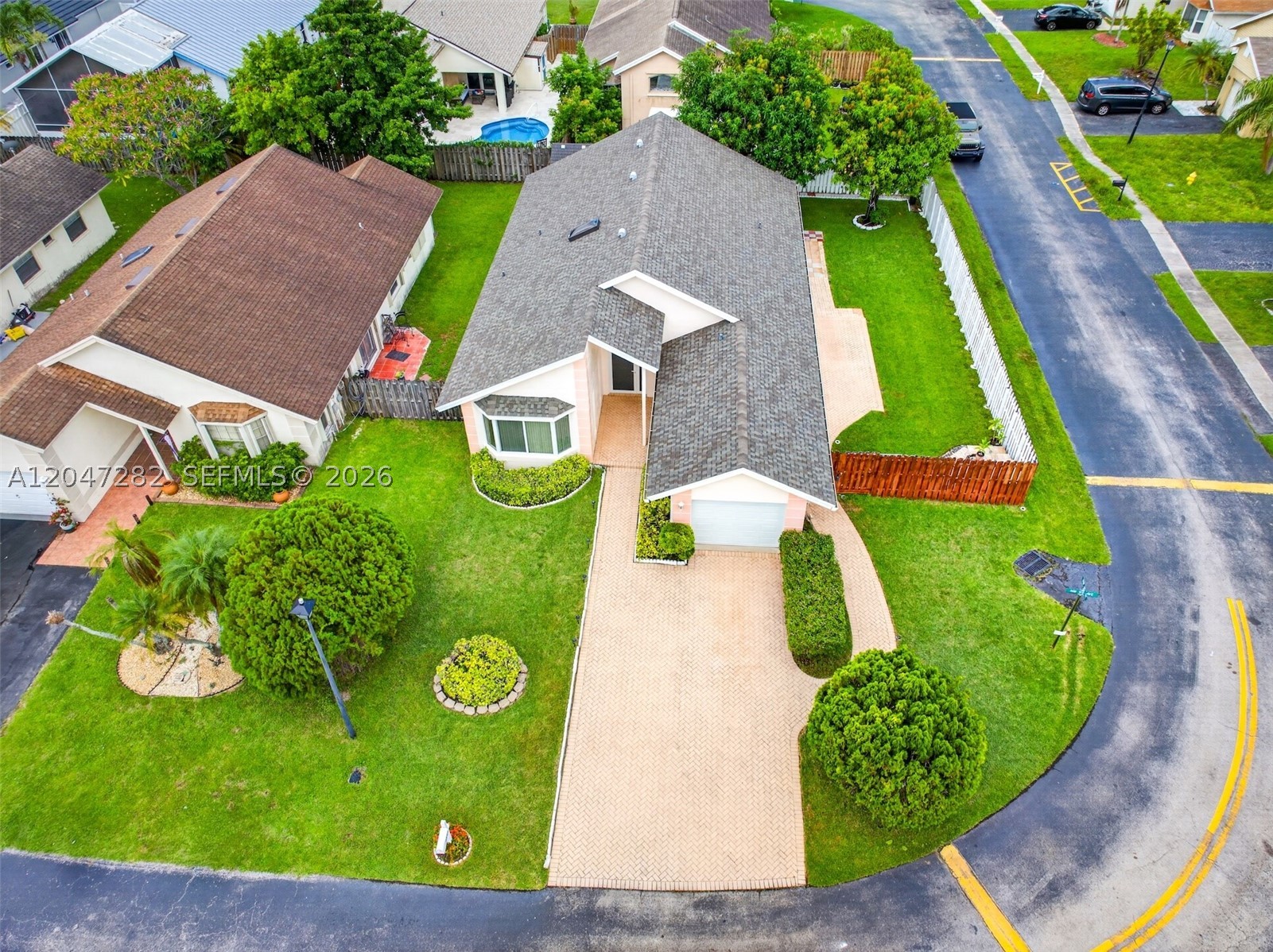 SPRINGTREE LAKES - Residential