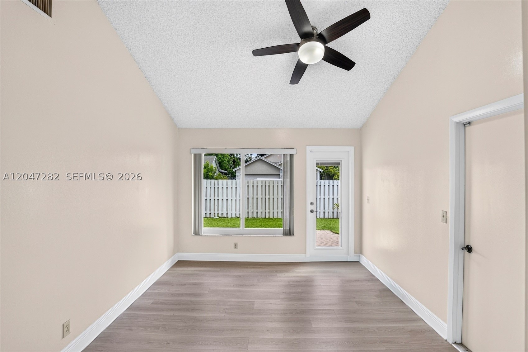 SPRINGTREE LAKES - Residential