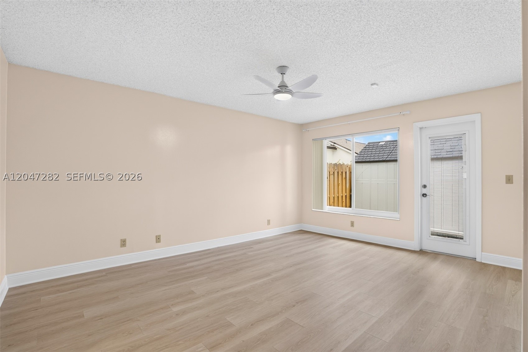 SPRINGTREE LAKES - Residential