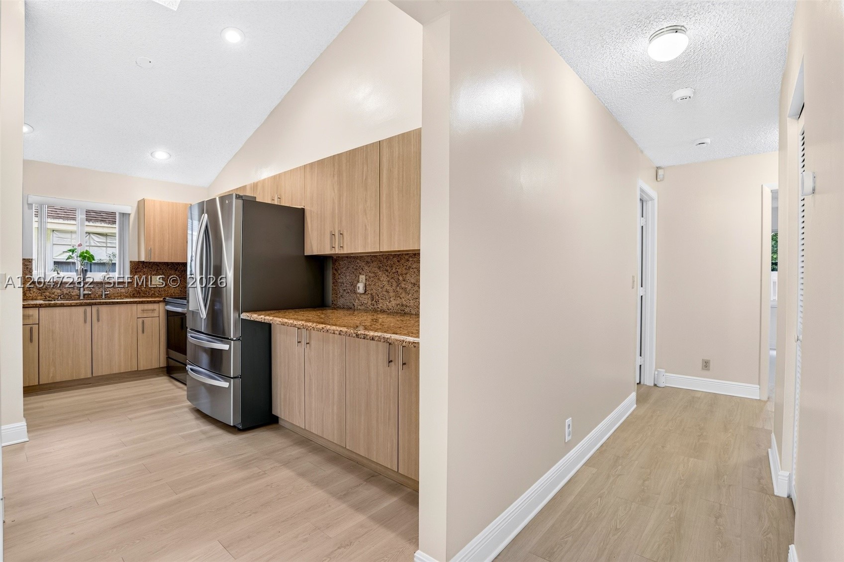 SPRINGTREE LAKES - Residential