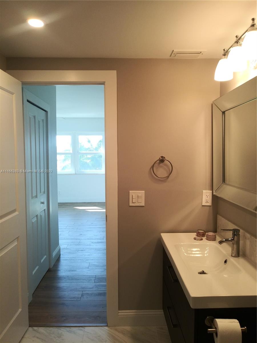 MIDDLE RIVER TOWER CONDO - Residential Lease