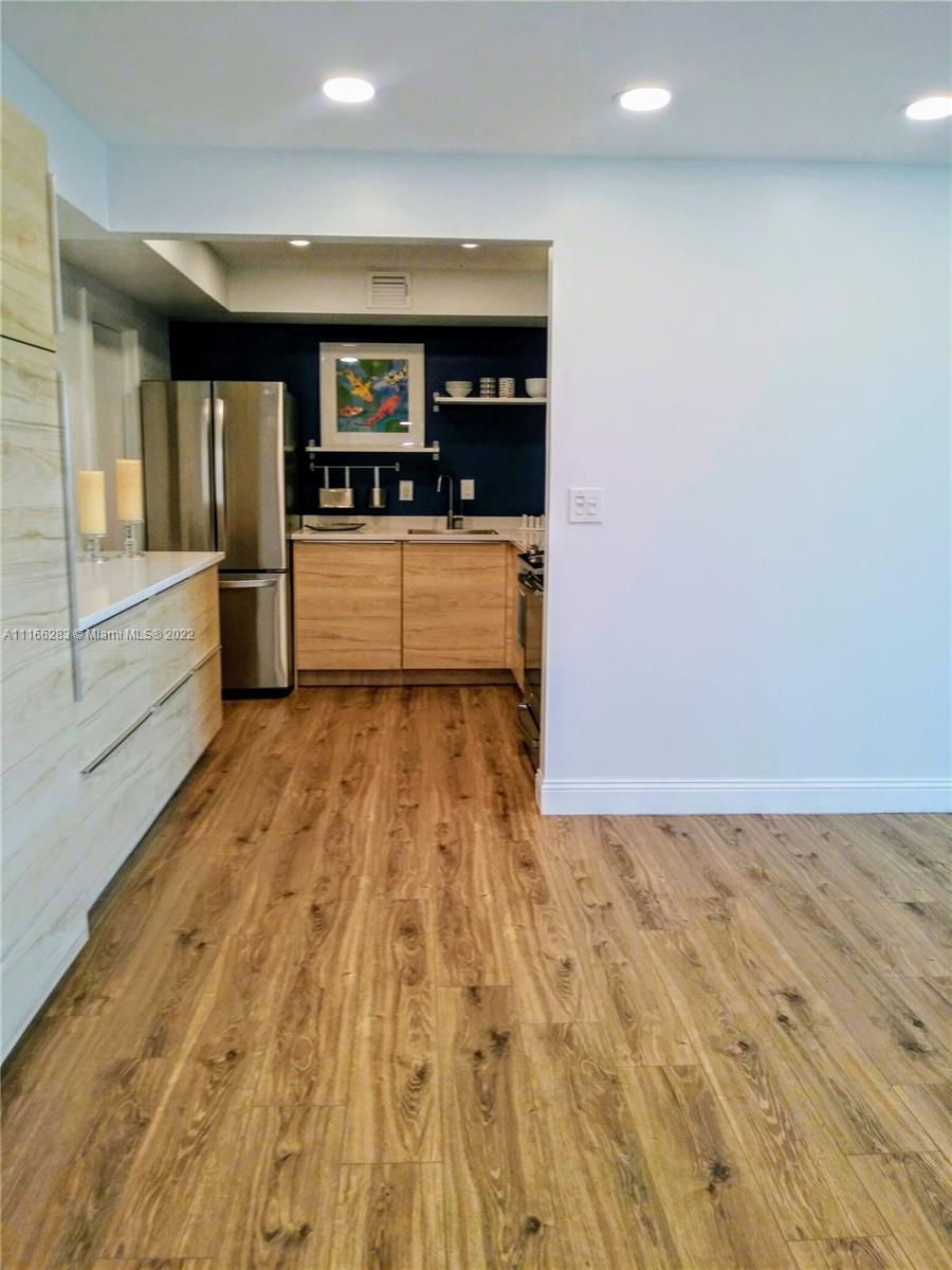 MIDDLE RIVER TOWER CONDO - Residential Lease