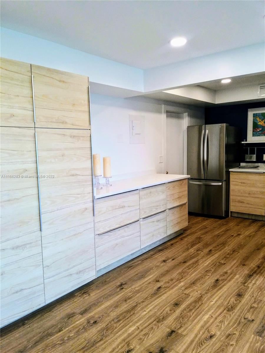 MIDDLE RIVER TOWER CONDO - Residential Lease