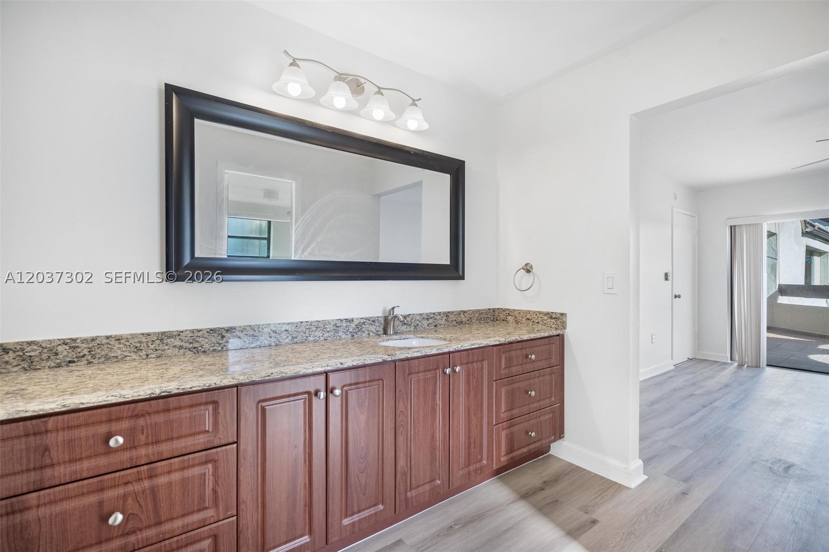 KENLAND BEND SOUTH CONDO - Residential Lease