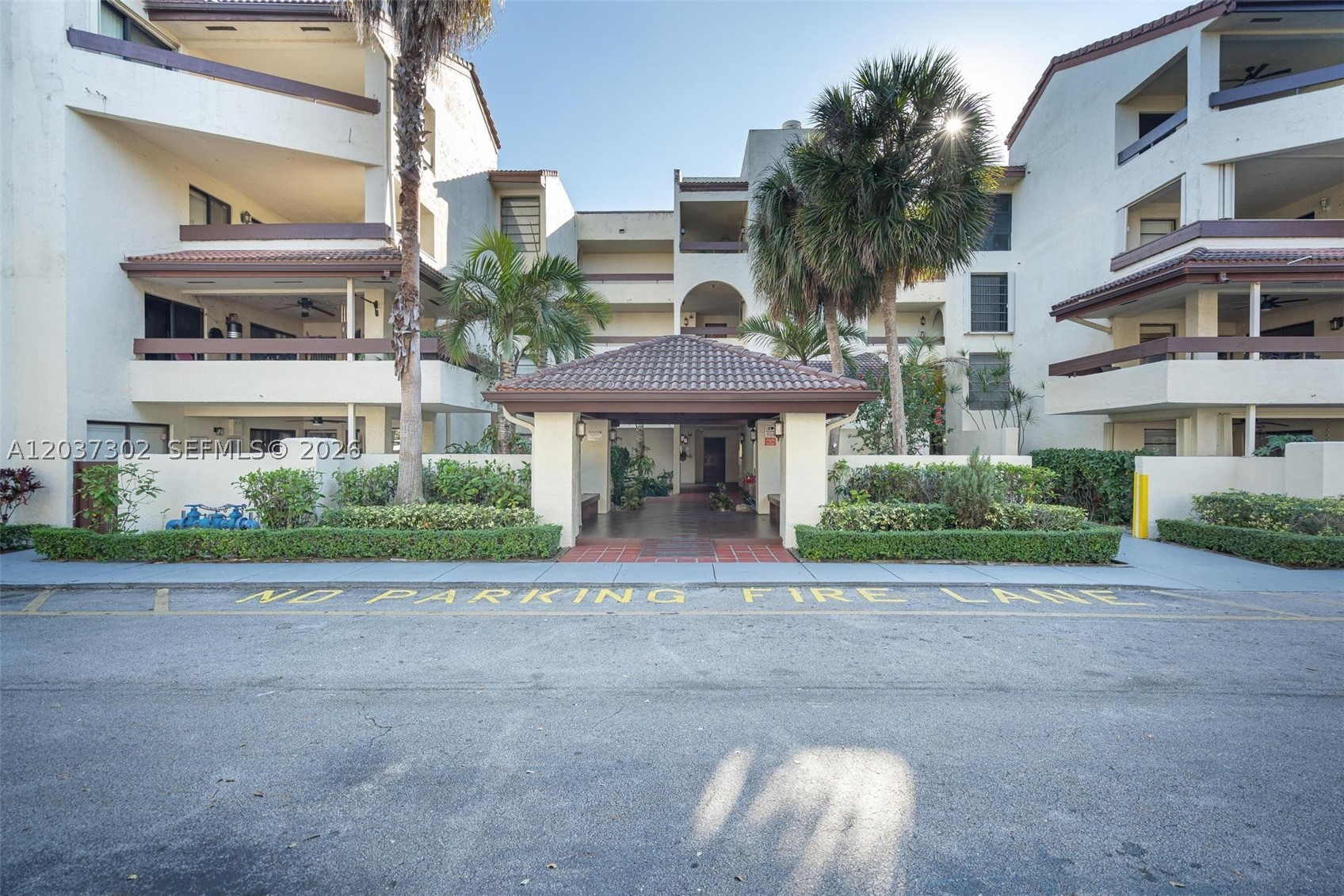 KENLAND BEND SOUTH CONDO - Residential Lease