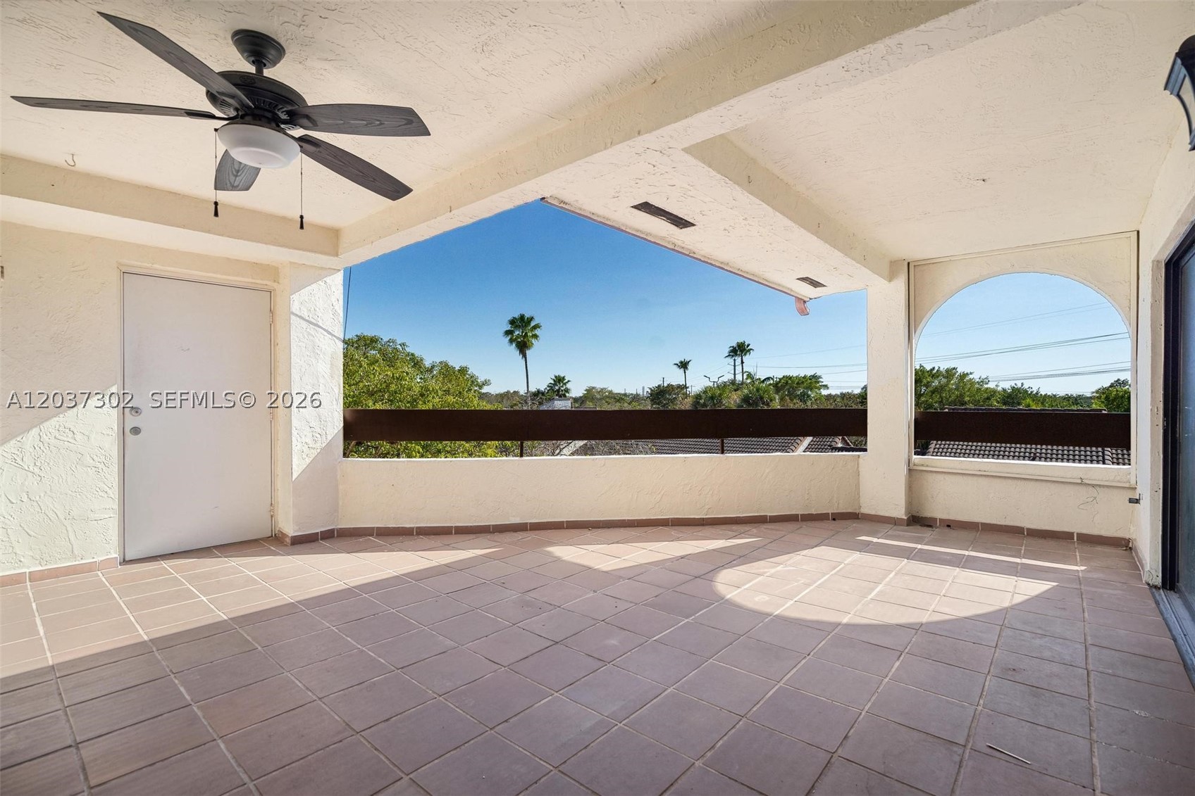 KENLAND BEND SOUTH CONDO - Residential Lease