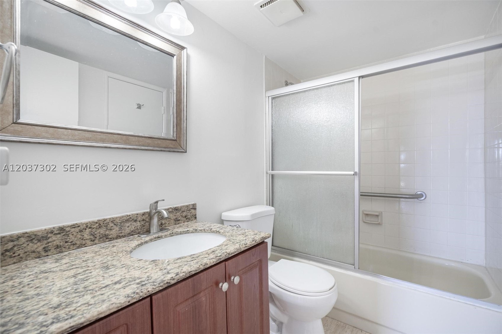 KENLAND BEND SOUTH CONDO - Residential Lease