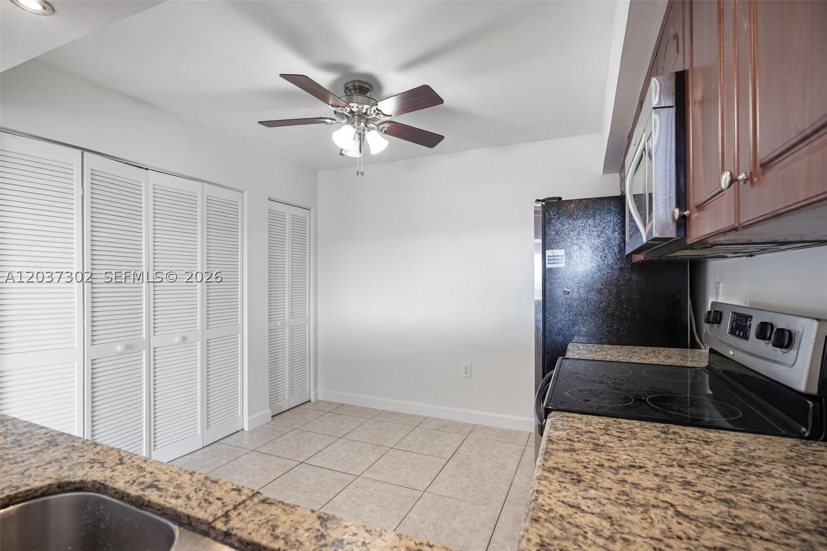 KENLAND BEND SOUTH CONDO - Residential Lease