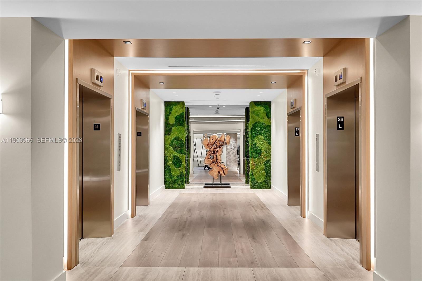 RONEY PALACE CONDO - Residential