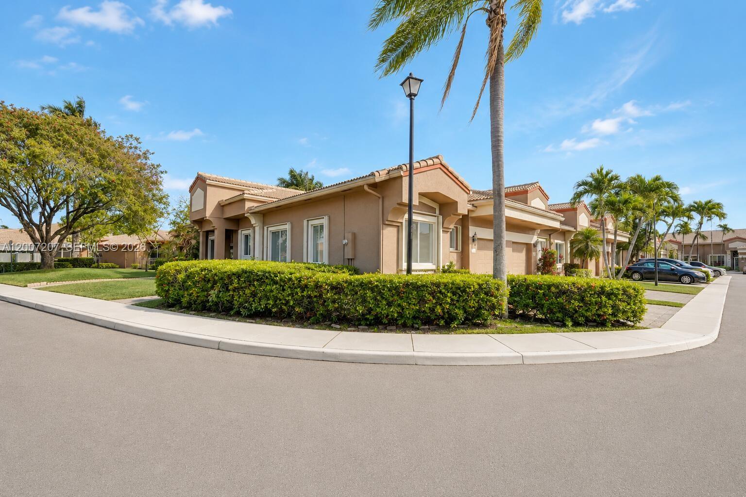 LOMBARDY REPLAT - Residential
