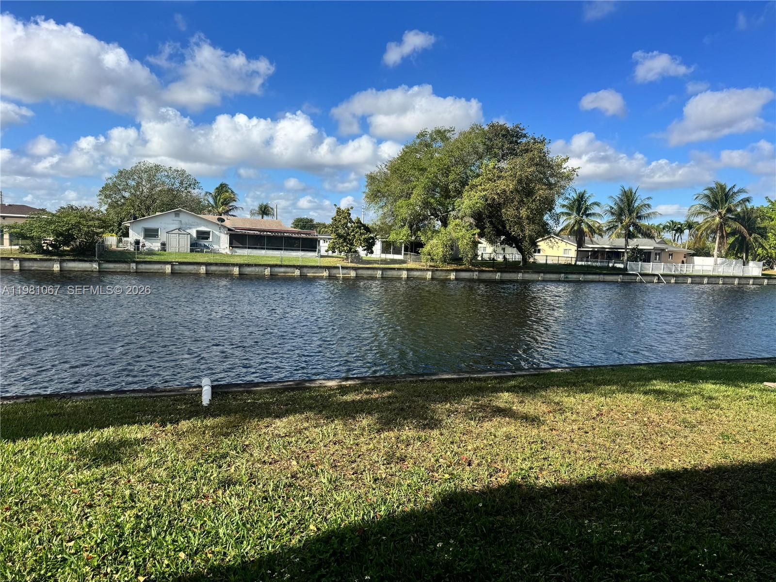 LIME BAY CONDOMINIUM 8 - Residential