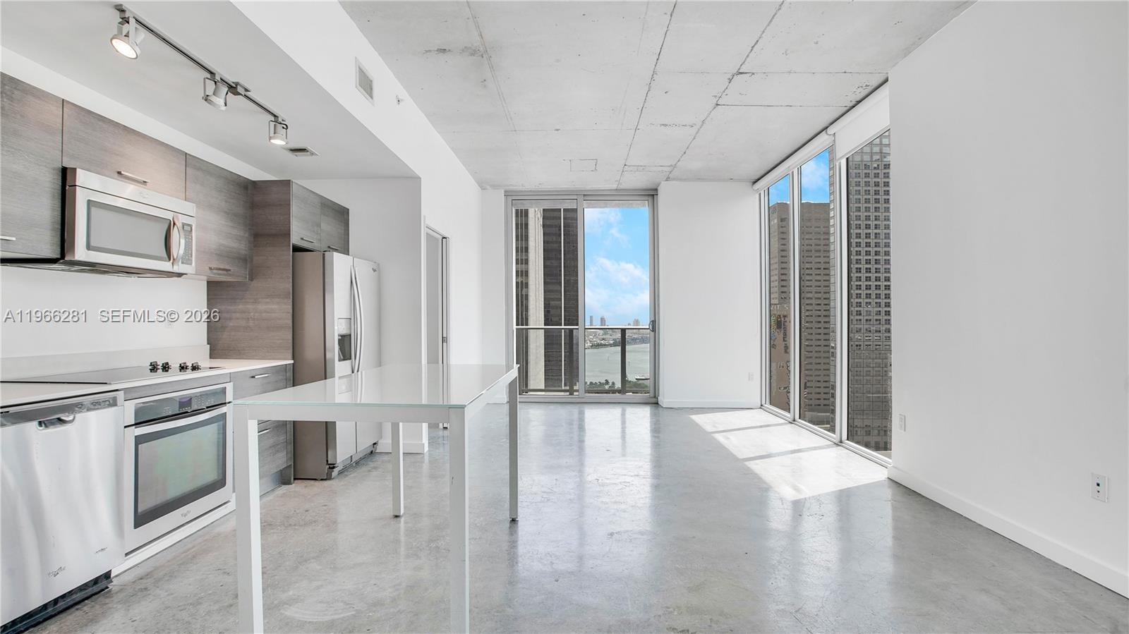 CENTRO CONDO - Residential