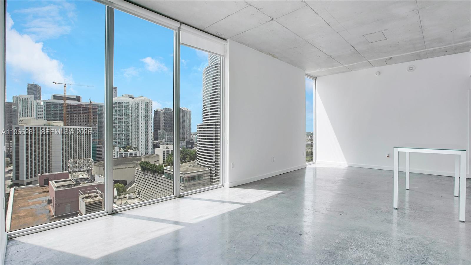 CENTRO CONDO - Residential