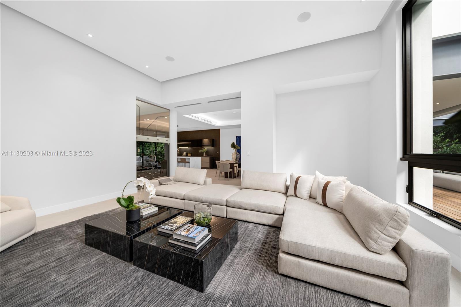 DOUGLAS CIRCLE - Residential