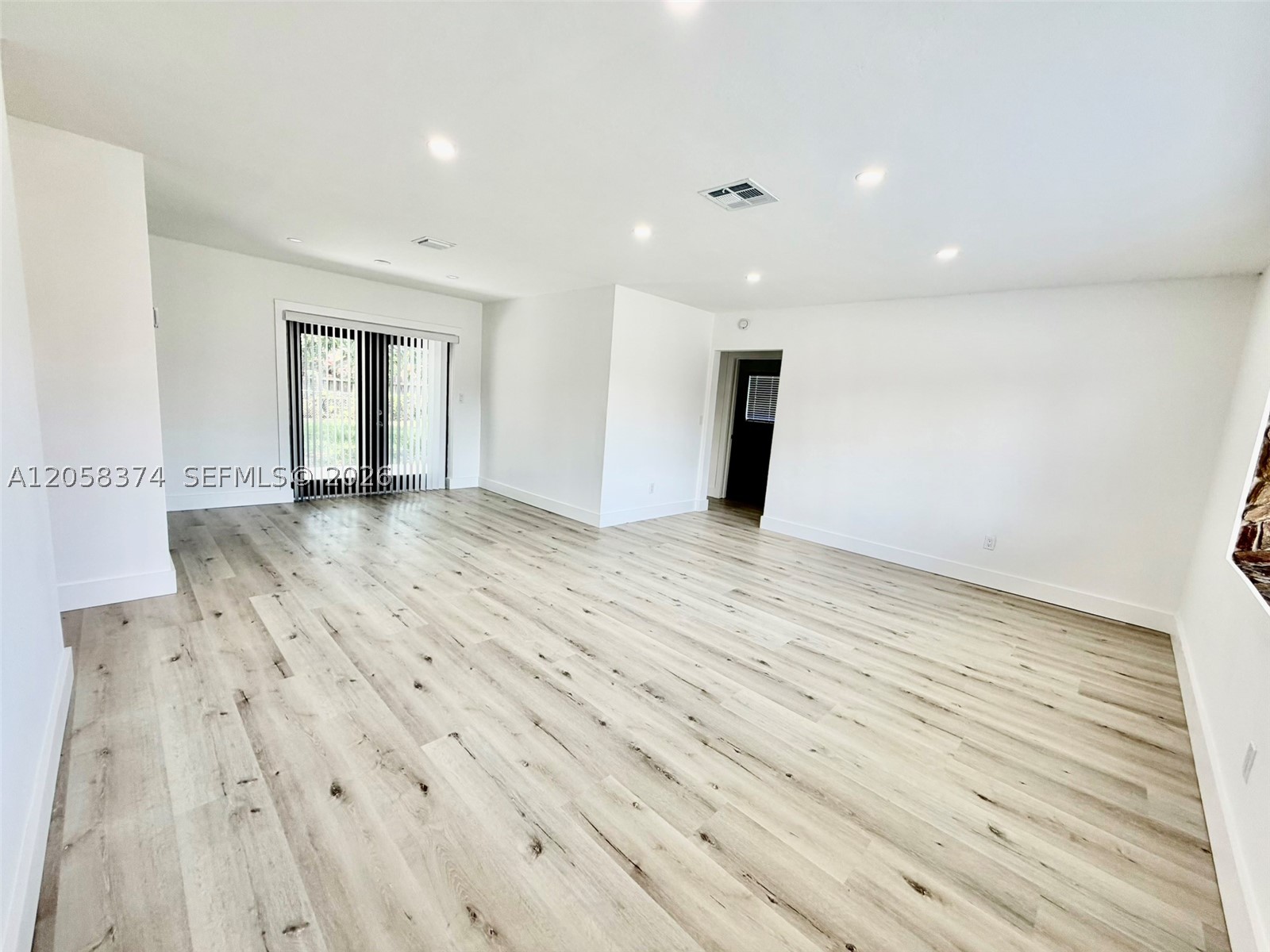 ANDREW MNR ESTS - Residential