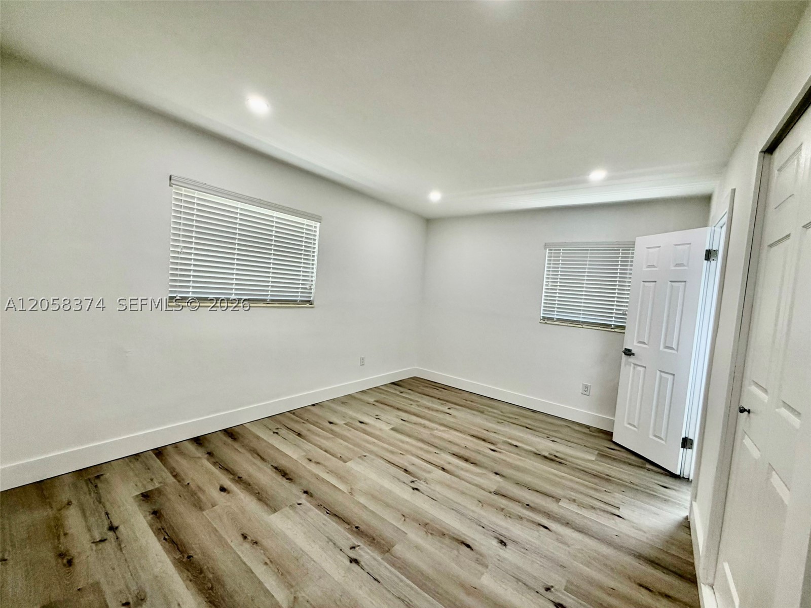 ANDREW MNR ESTS - Residential