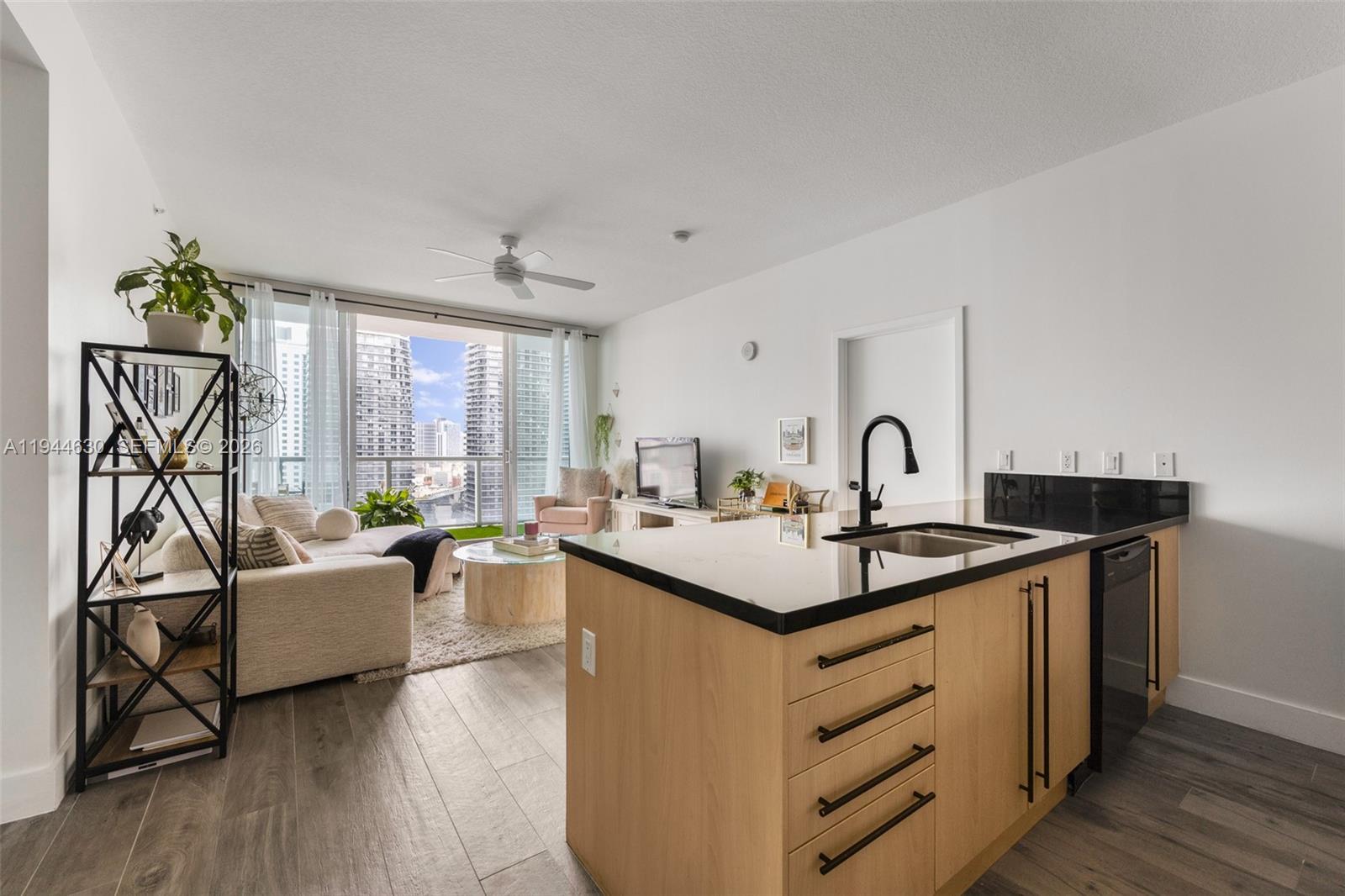 THE AXIS ON BRICKELL II C - Residential
