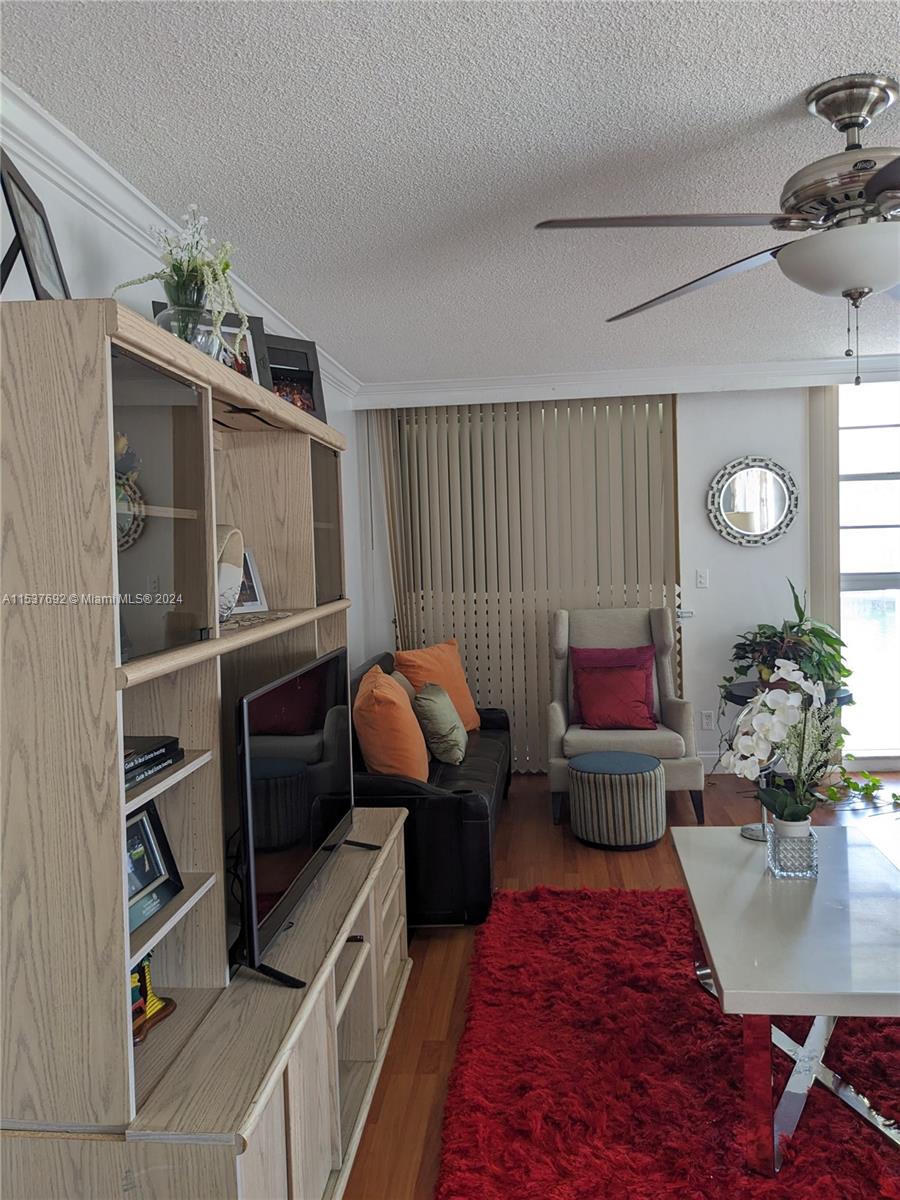 DOMINO ONE CONDO - Residential Lease