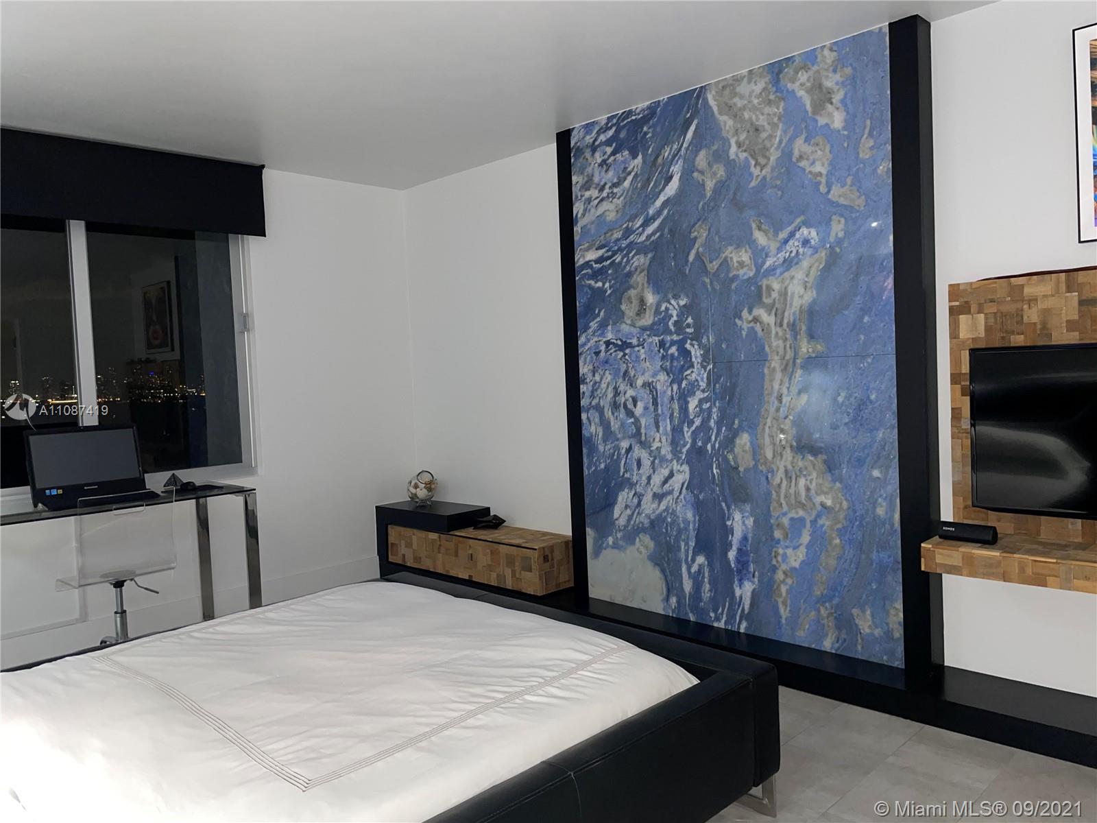 MIRADOR 1000 CONDO - Residential