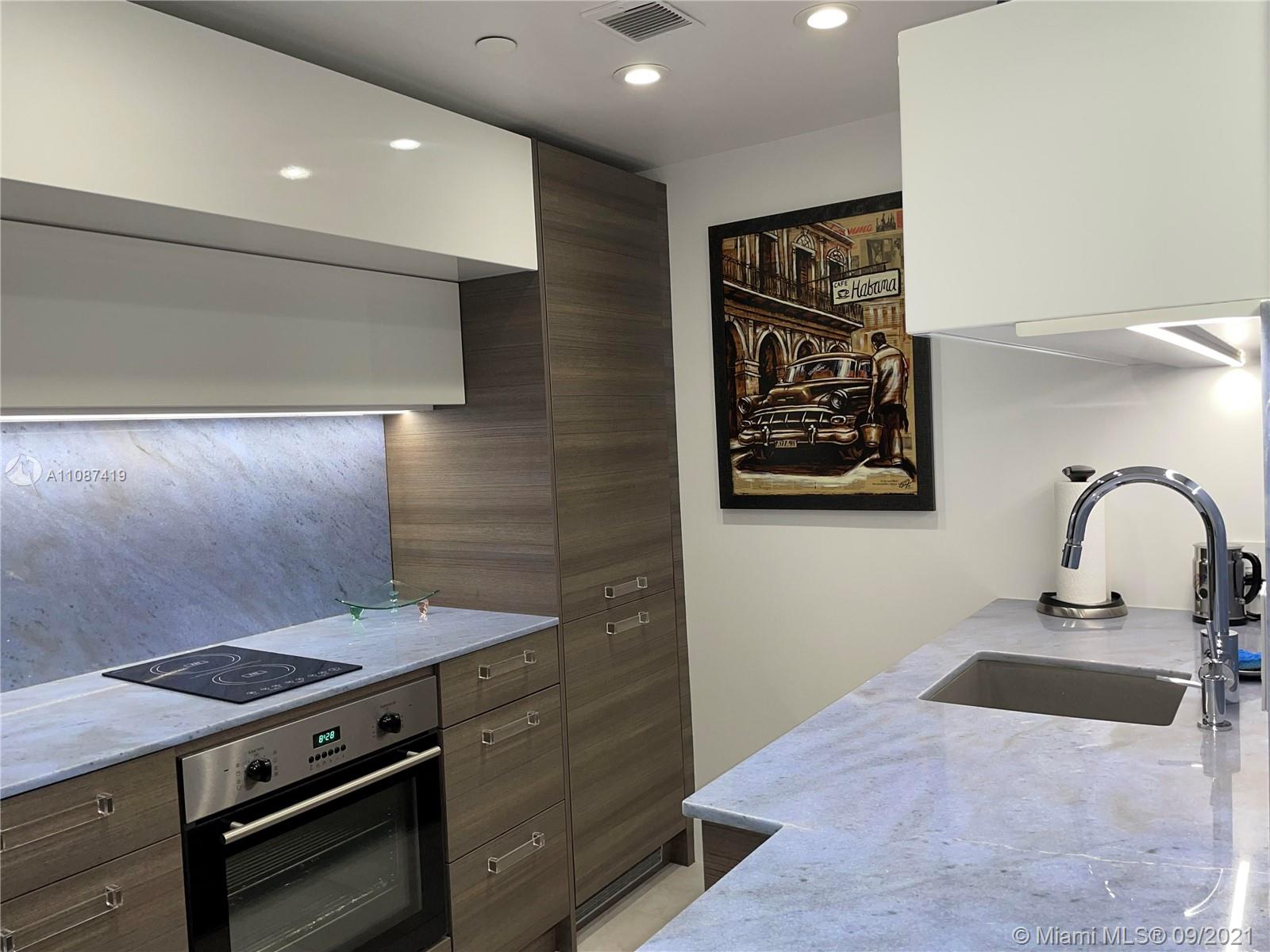 MIRADOR 1000 CONDO - Residential