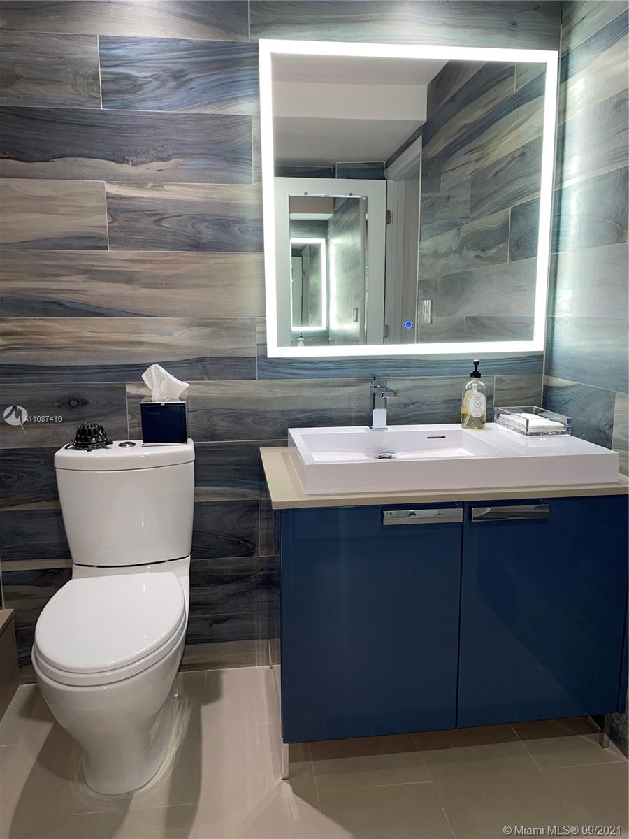 MIRADOR 1000 CONDO - Residential