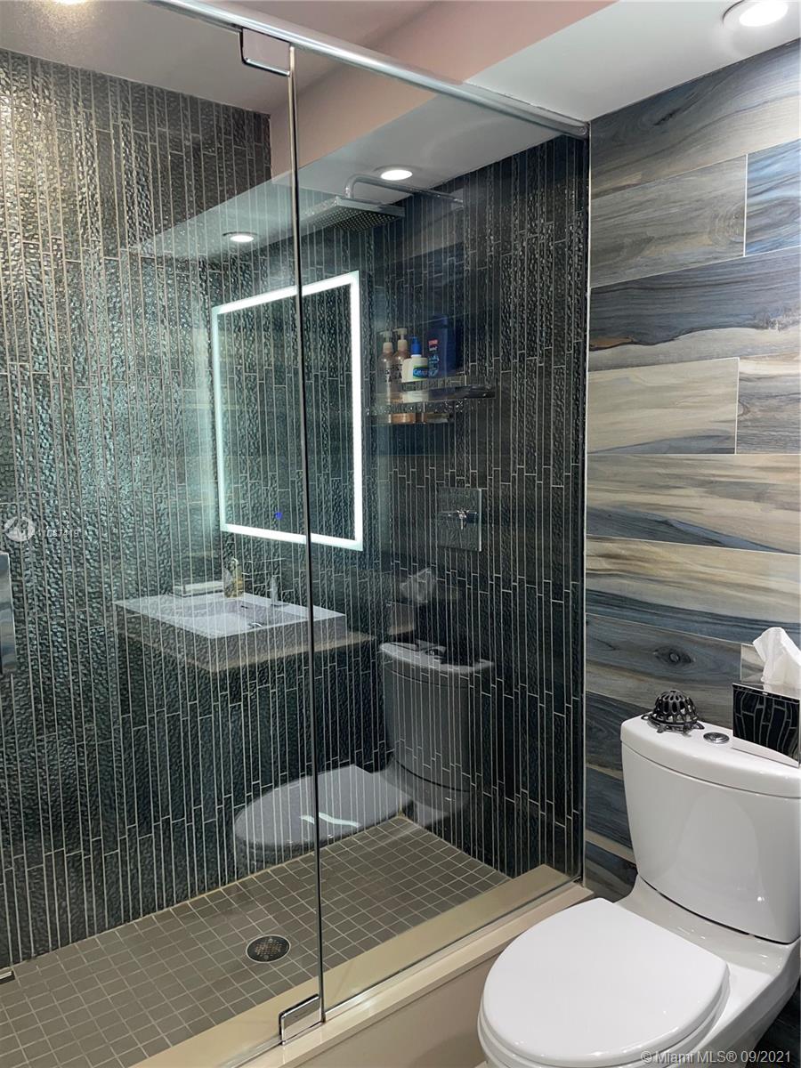 MIRADOR 1000 CONDO - Residential