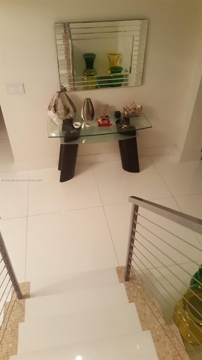 THE PENINSULA II CONDO - Residential Lease