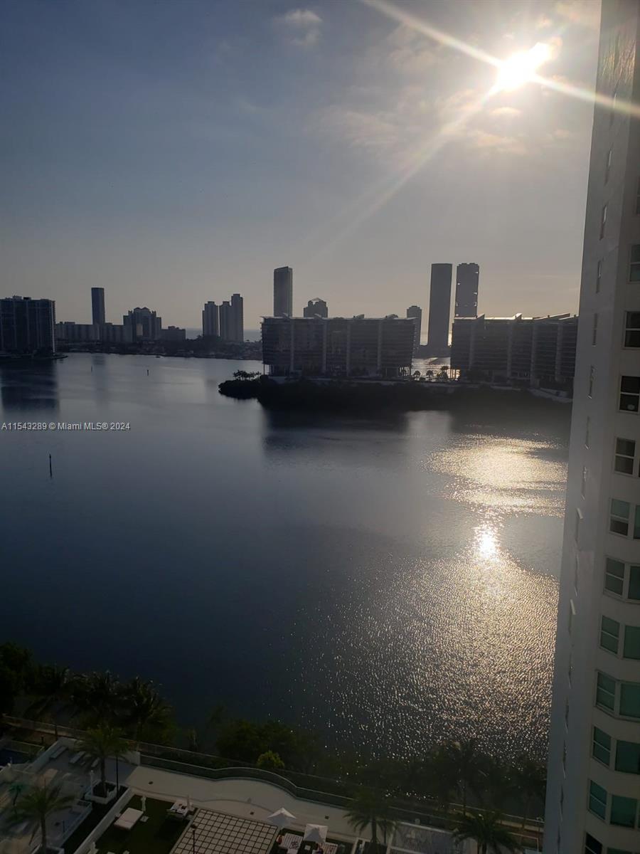 THE PENINSULA II CONDO - Residential Lease