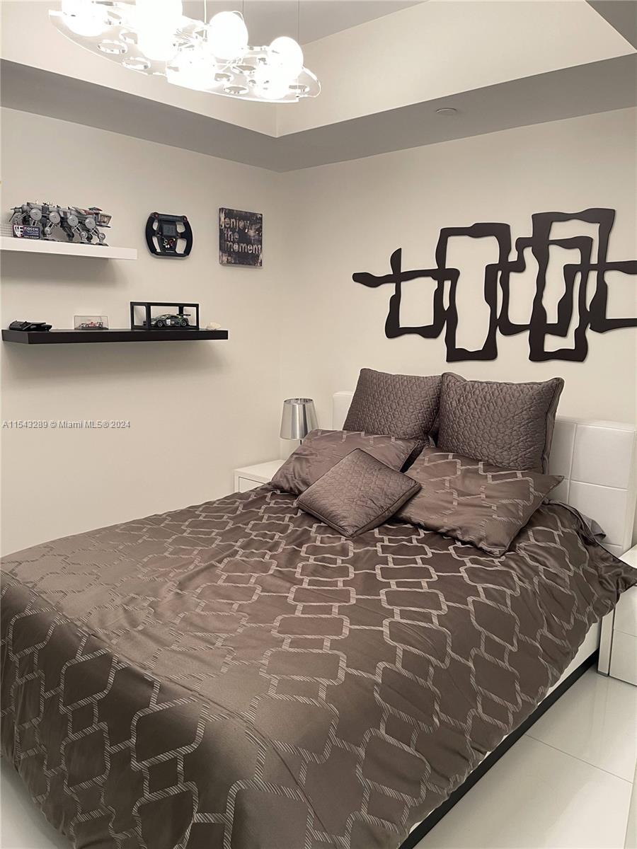 THE PENINSULA II CONDO - Residential Lease