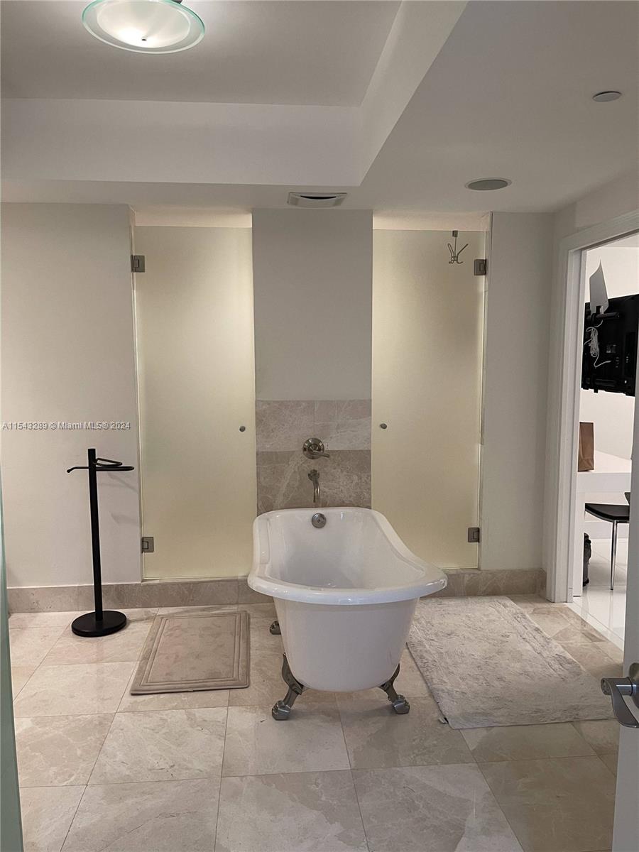 THE PENINSULA II CONDO - Residential Lease