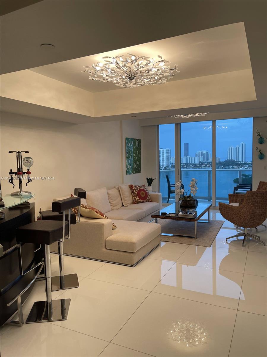 THE PENINSULA II CONDO - Residential Lease