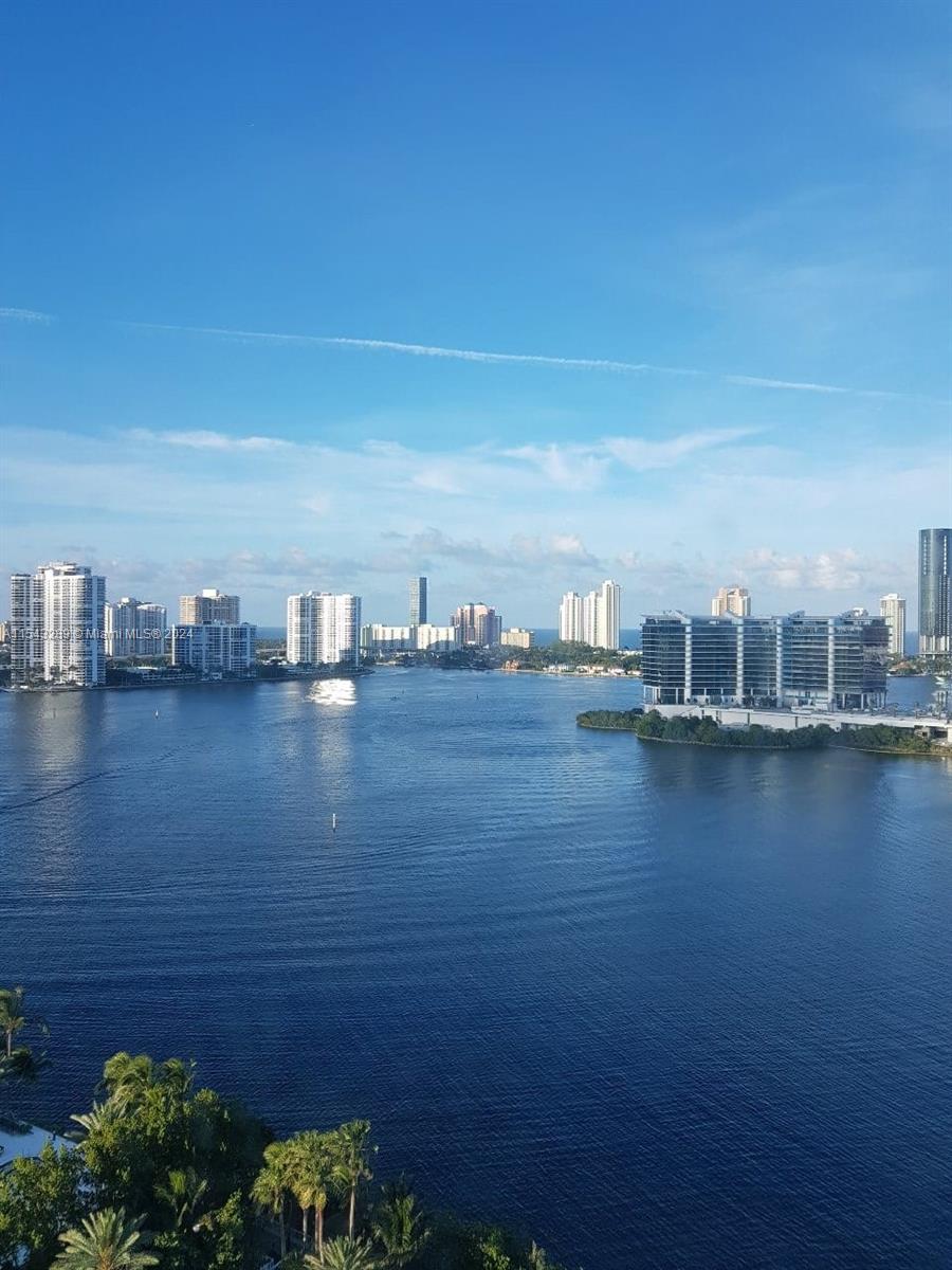 THE PENINSULA II CONDO - Residential Lease