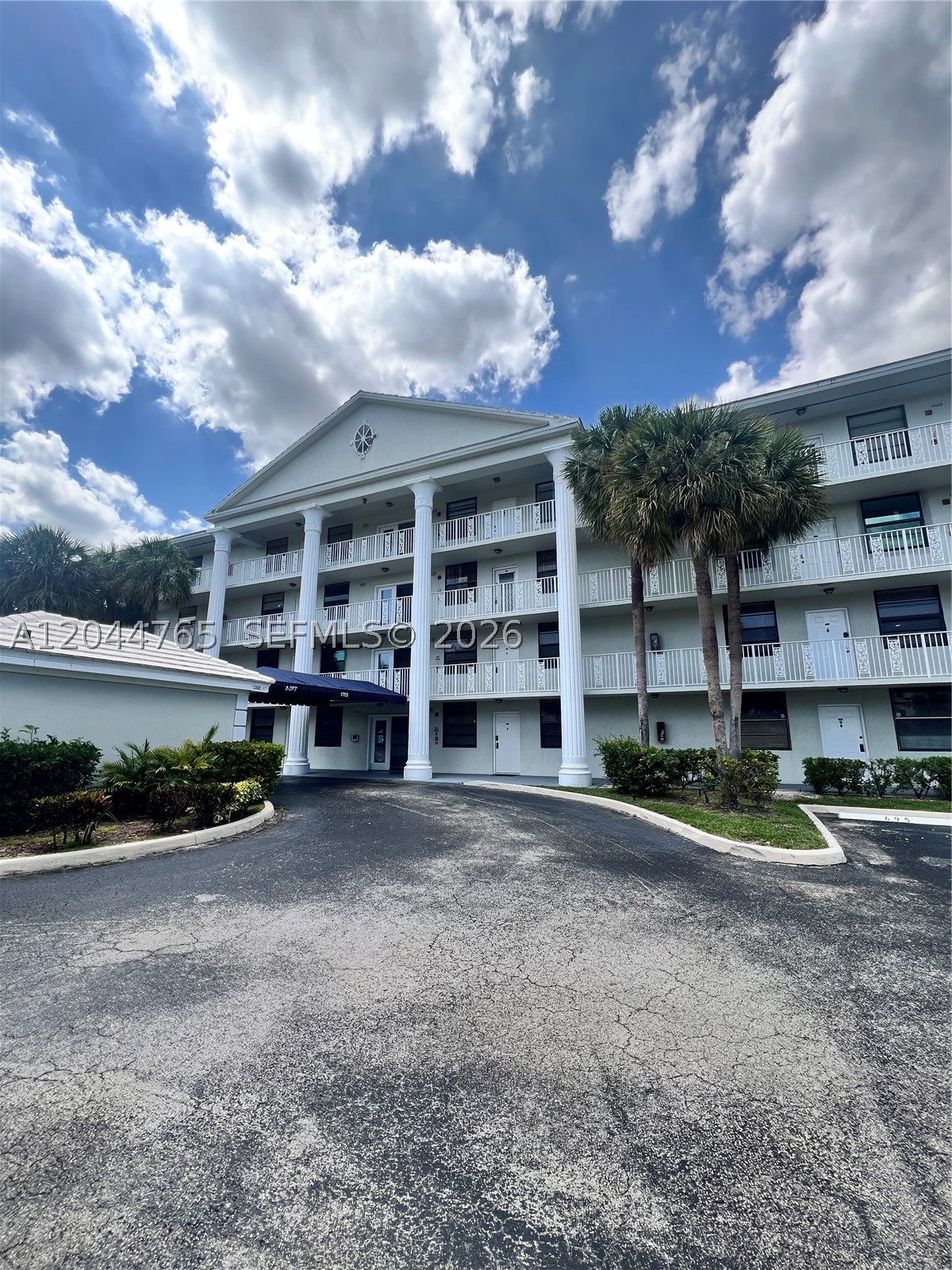 CONDO 25 OF WHITEHALL CON - Residential Lease