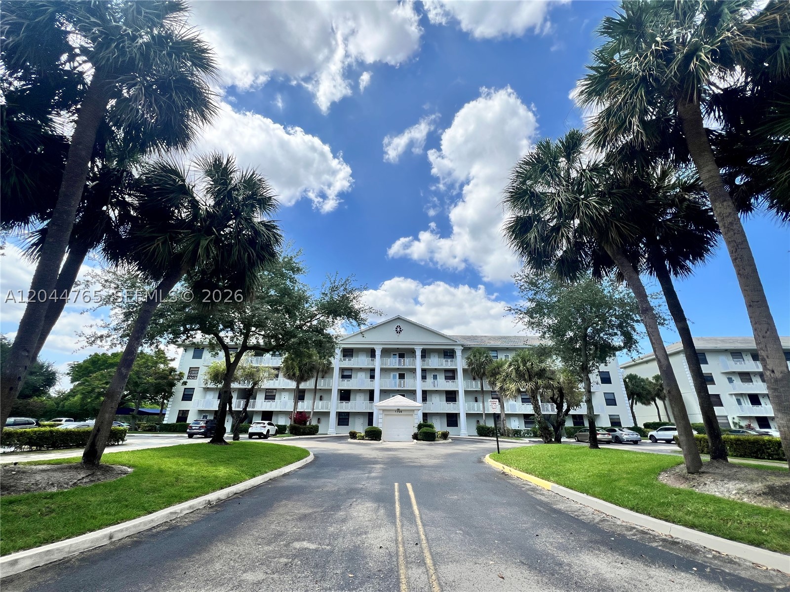 CONDO 25 OF WHITEHALL CON - Residential Lease