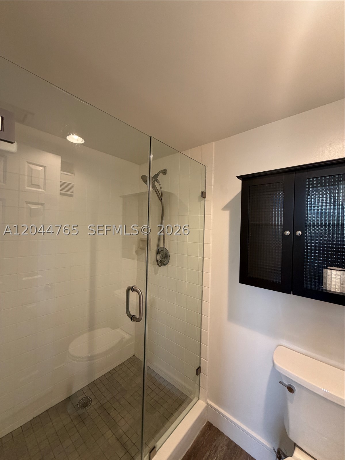 CONDO 25 OF WHITEHALL CON - Residential Lease