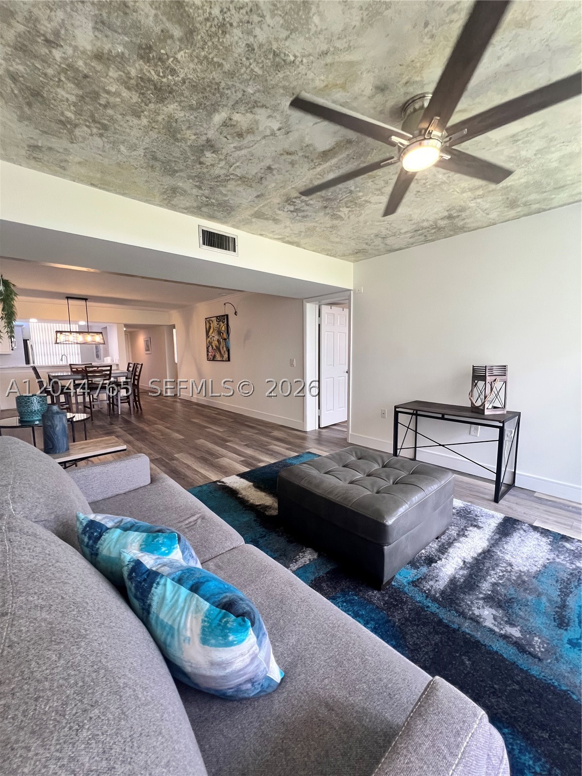 CONDO 25 OF WHITEHALL CON - Residential Lease