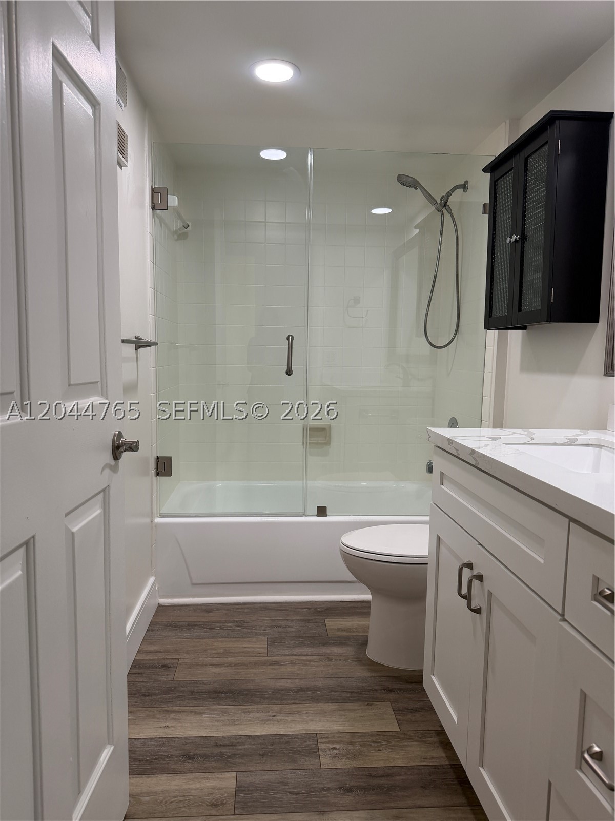 CONDO 25 OF WHITEHALL CON - Residential Lease