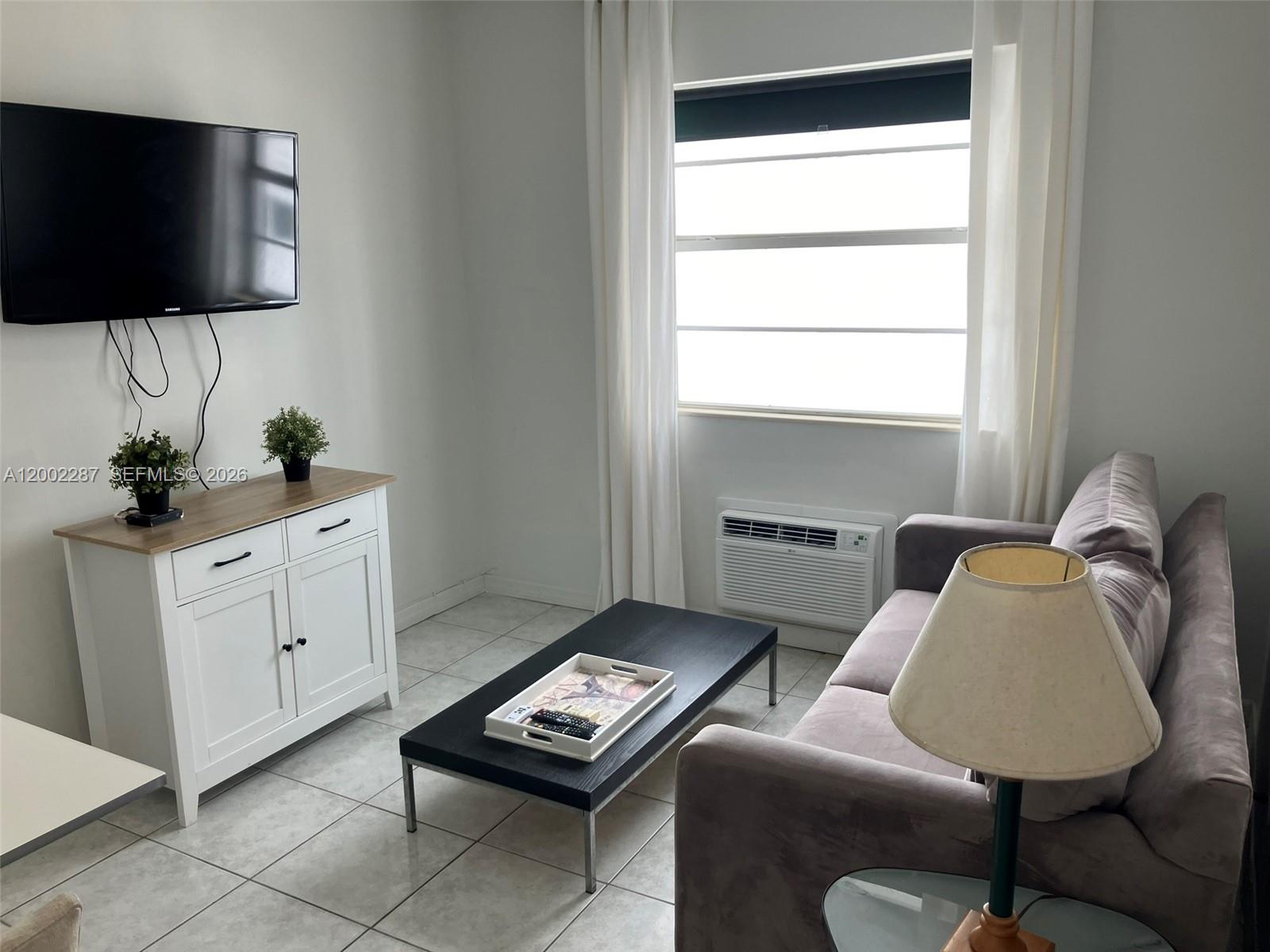 OCEAN WALK ON SOUTH BEACH - Residential