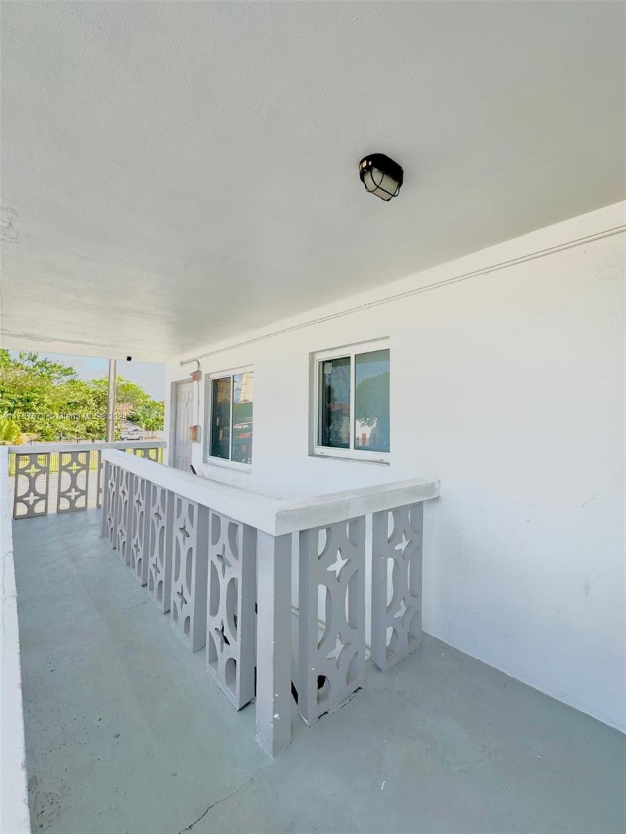 DOWDYS SUB - Residential Lease