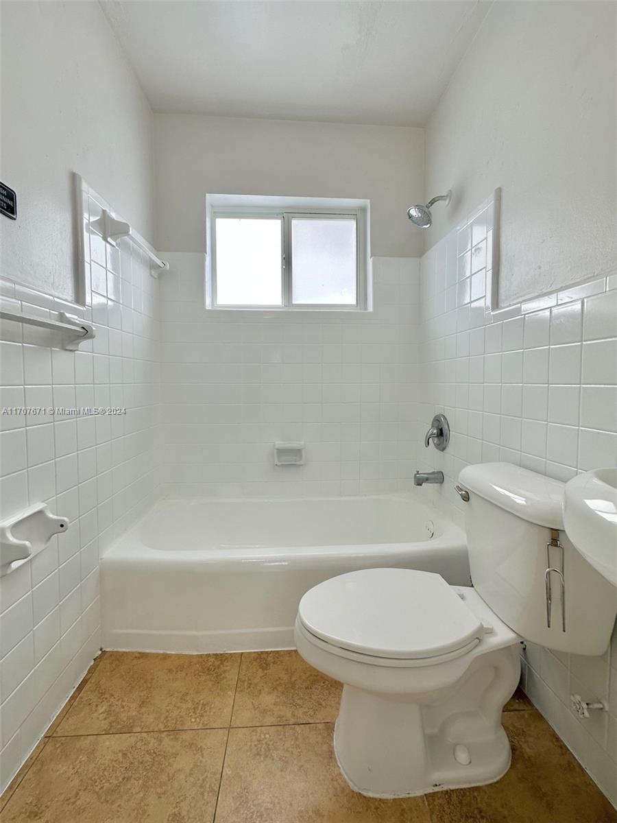 DOWDYS SUB - Residential Lease