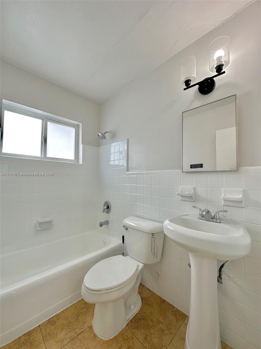 DOWDYS SUB - Residential Lease