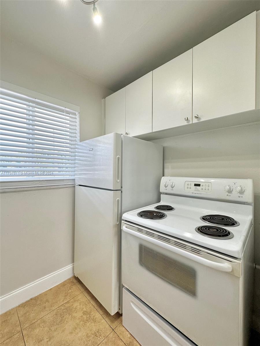 DOWDYS SUB - Residential Lease